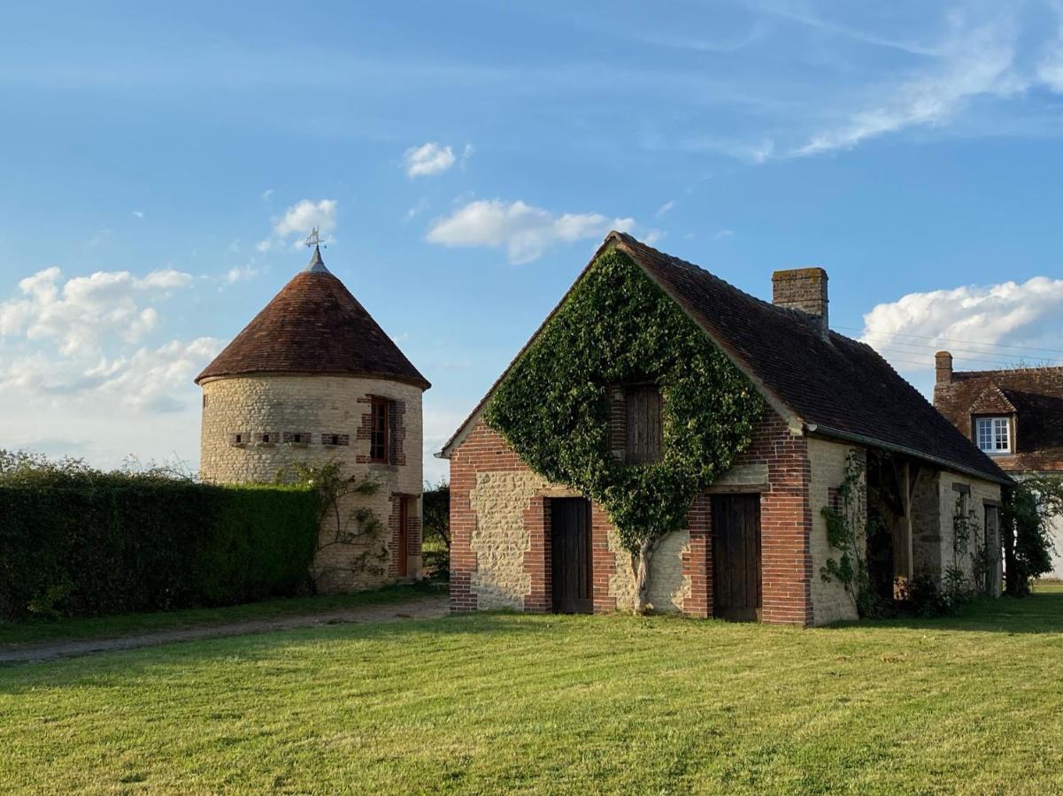 Hotel Domaine De Prestal Le Merlerault Exterior foto